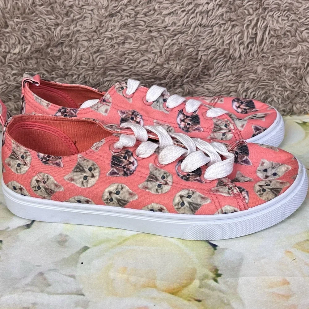 FabKids CAT Tennis Shoes Youth Sz 4 Fab Kids Kittens Melon Color Cat Lady